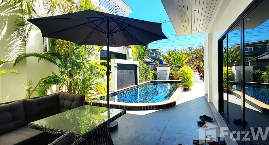For sale 3 bed villa in Mueang Rayong, Rayong