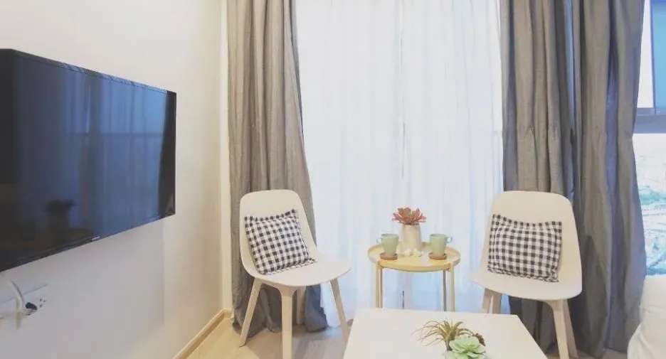 For rent studio condo in Huai Khwang, Bangkok