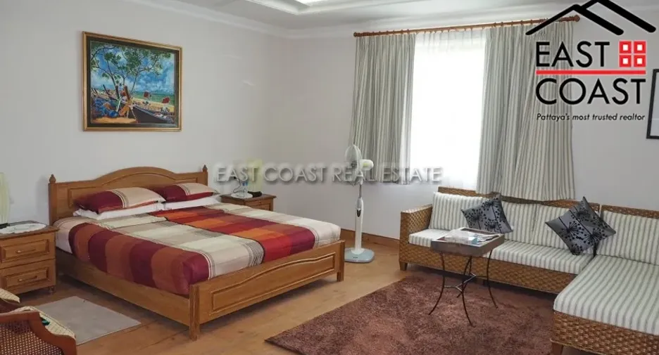 For rent and for sale 4 bedrooms house in Bang Lamung, Chonburi