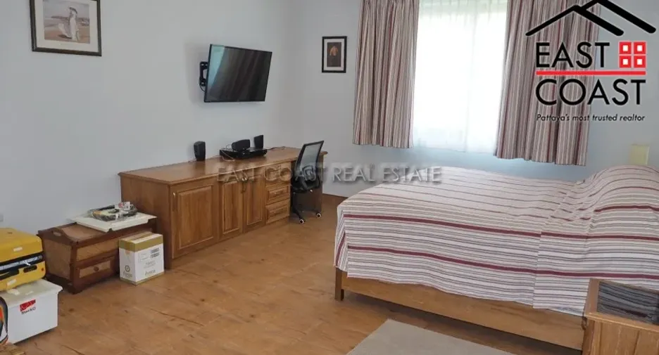 For rent and for sale 4 bedrooms house in Bang Lamung, Chonburi
