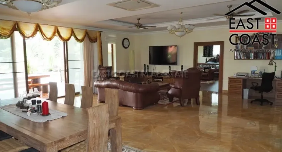 For rent and for sale 4 bedrooms house in Bang Lamung, Chonburi