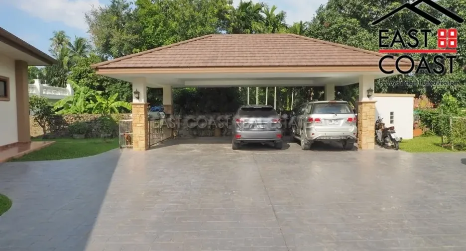 For rent and for sale 4 bedrooms house in Bang Lamung, Chonburi