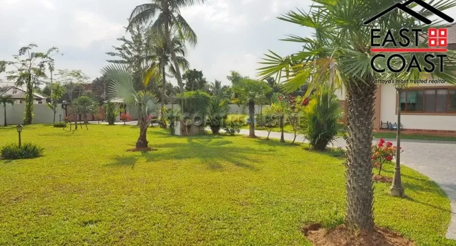 For rent and for sale 4 bedrooms house in Bang Lamung, Chonburi