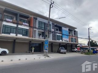 For sale 3 bed retail Space in Pluak Daeng, Rayong