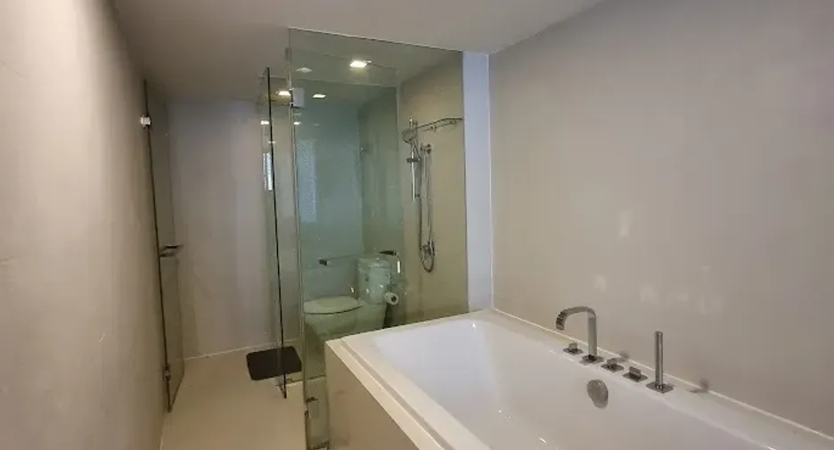 For sale 2 bed condo in Hua Hin, Prachuap Khiri Khan