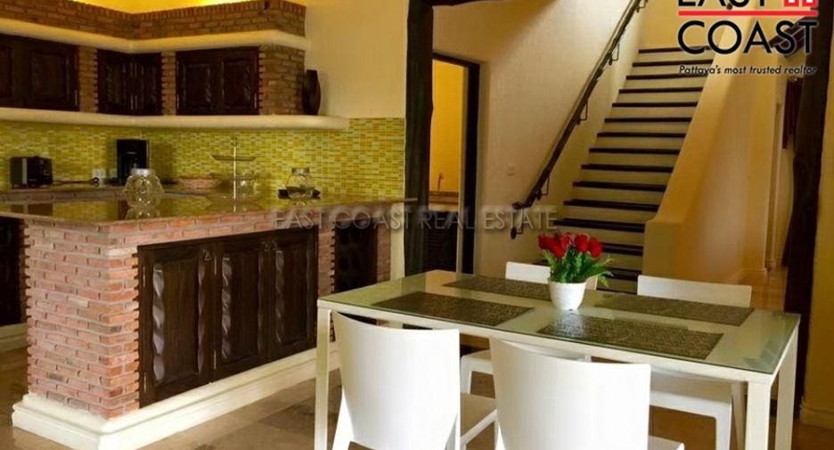 For rent 4 bedrooms house in East Pattaya, Pattaya