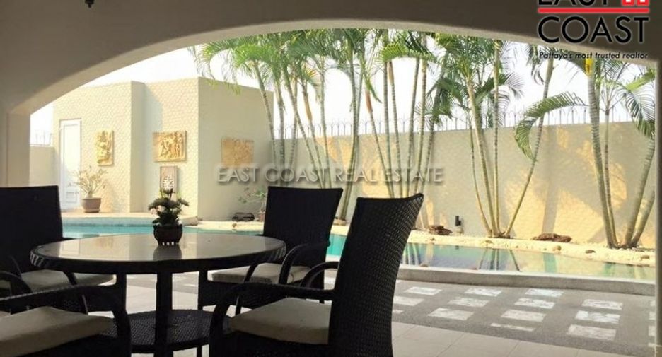 For rent 4 bedrooms house in East Pattaya, Pattaya