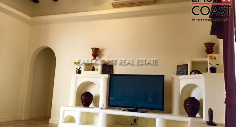 For rent 4 bedrooms house in East Pattaya, Pattaya