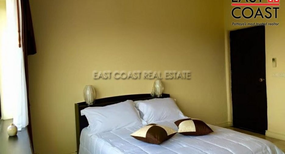 For rent 4 bedrooms house in East Pattaya, Pattaya