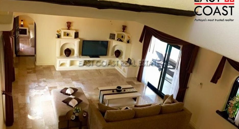 For rent 4 bedrooms house in East Pattaya, Pattaya