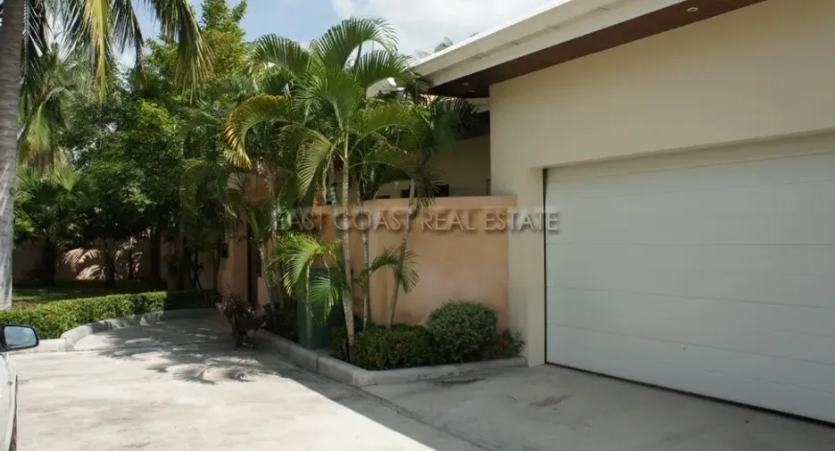 For rent 3 bedrooms house in Bang Lamung, Chonburi