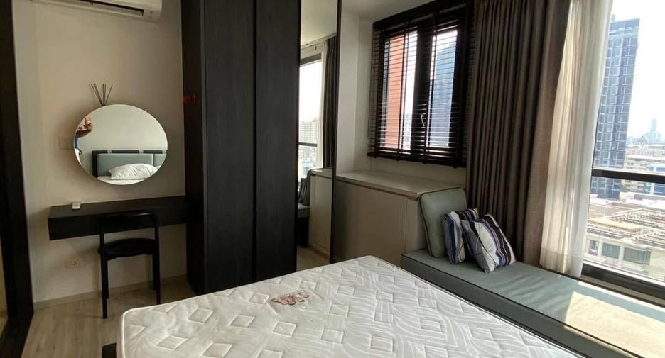 For sale 1 bed condo in Huai Khwang, Bangkok