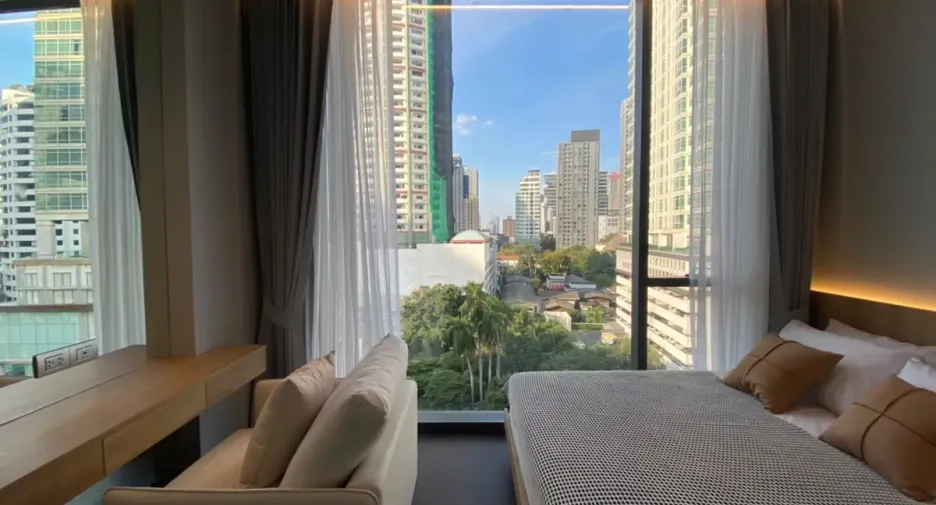 For rent 2 bedrooms condo in Khlong Toei, Bangkok