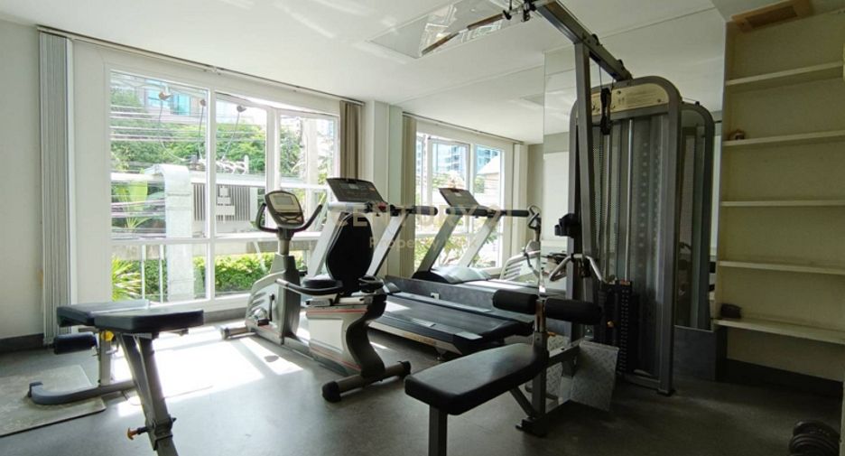 For sale 1 bed condo in Phaya Thai, Bangkok