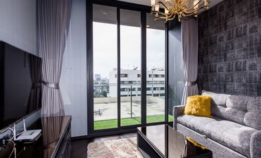 For rent 1 bed condo in Phaya Thai, Bangkok