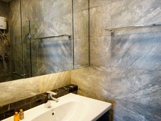 For rent and for sale 1 bed condo in Phaya Thai, Bangkok