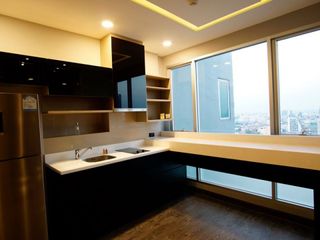 For rent and for sale 1 bed condo in Phaya Thai, Bangkok