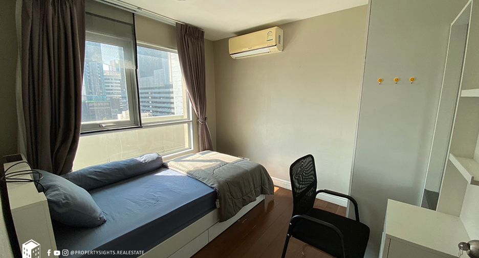 For rent 5 bed condo in Huai Khwang, Bangkok
