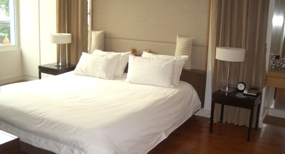 For rent 2 Beds condo in Khlong Toei, Bangkok