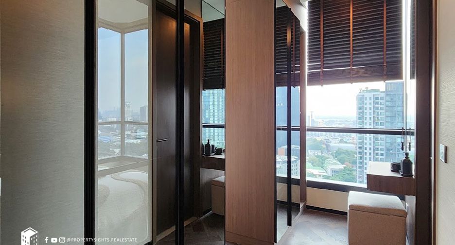 For rent 2 bed condo in Khlong Toei, Bangkok