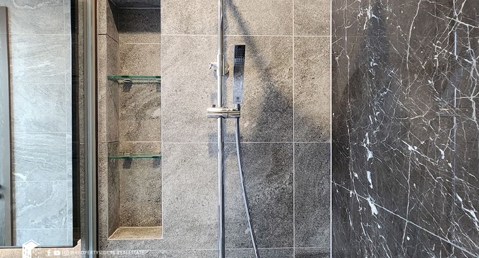 For rent 2 bed condo in Khlong Toei, Bangkok