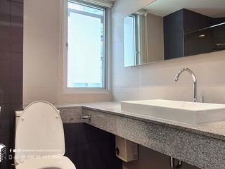 For rent 2 bed condo in Yan Nawa, Bangkok