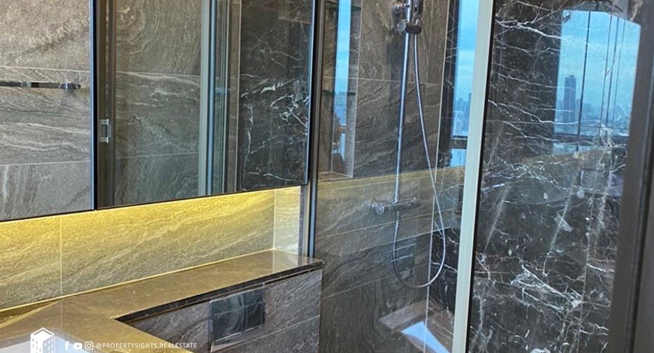 For sale 2 bed condo in Khlong Toei, Bangkok