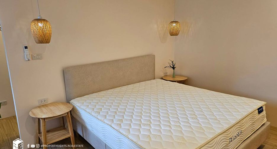 For rent 3 Beds condo in Khlong Toei, Bangkok