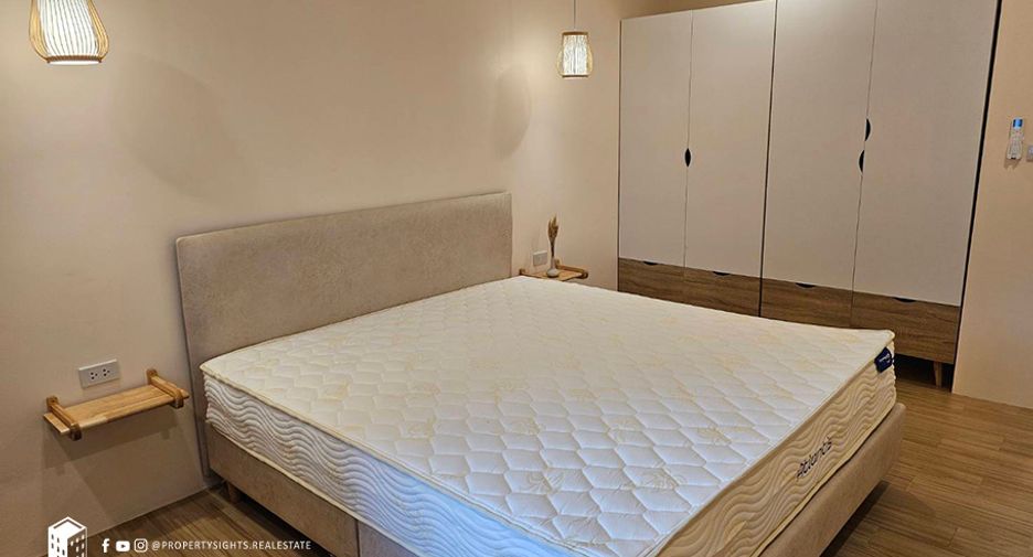 For rent 3 Beds condo in Khlong Toei, Bangkok