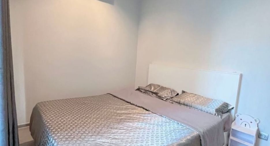For rent 2 bed condo in Huai Khwang, Bangkok