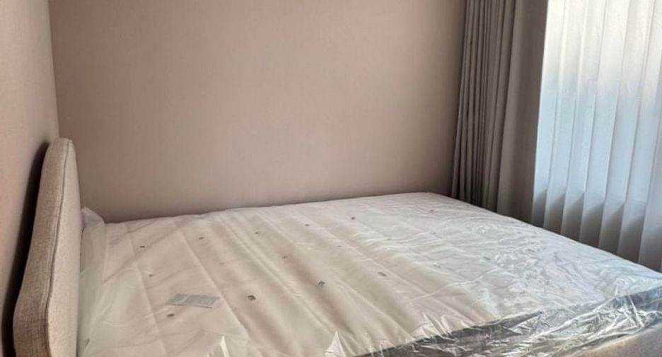 For rent 2 bed condo in Huai Khwang, Bangkok