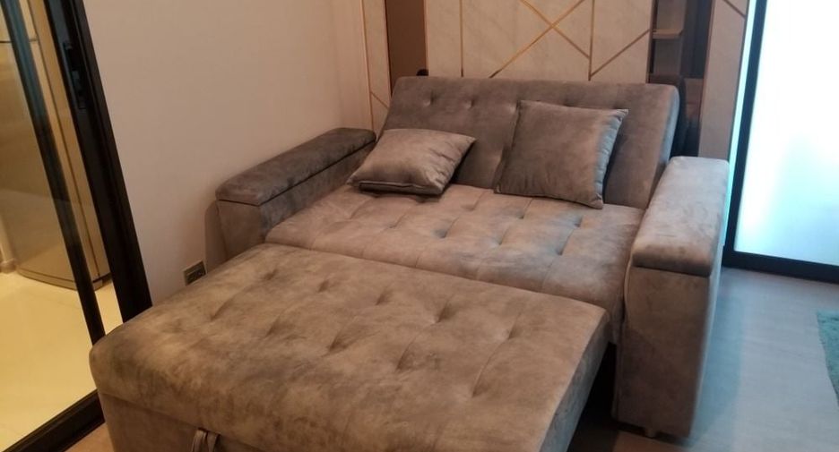 For rent 2 bed condo in Huai Khwang, Bangkok