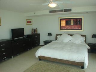 For rent 3 bedrooms condo in Bang Lamung, Chonburi