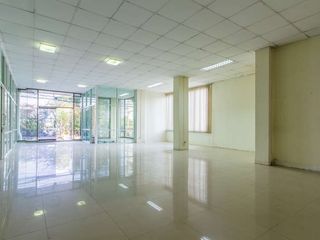 For rent and for sale 1 bed office in Huai Khwang, Bangkok