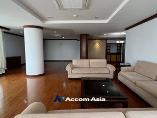 For rent 3 bed condo in Yan Nawa, Bangkok