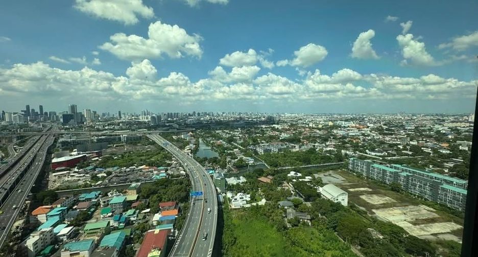 For sale 1 bed condo in Suan Luang, Bangkok