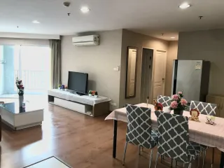 For rent 2 Beds condo in Huai Khwang, Bangkok