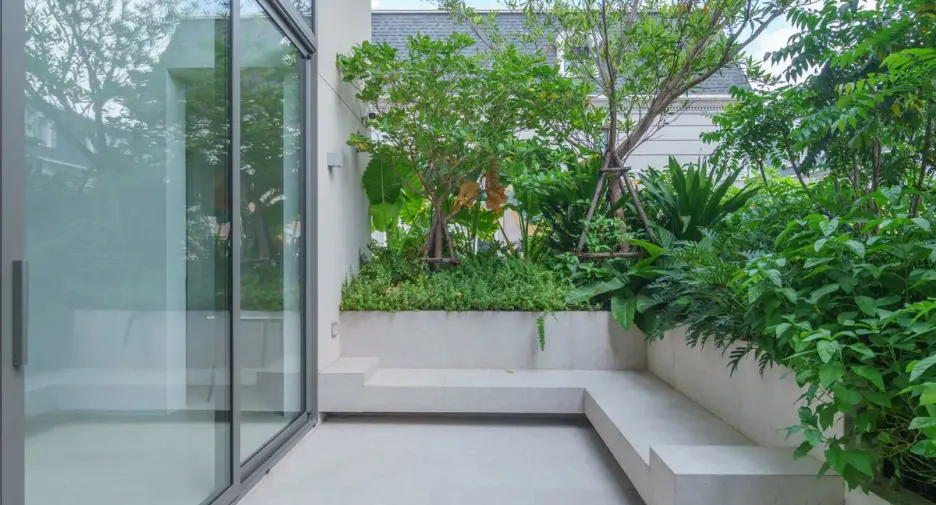 For rent and for sale 5 bedrooms house in Yan Nawa, Bangkok