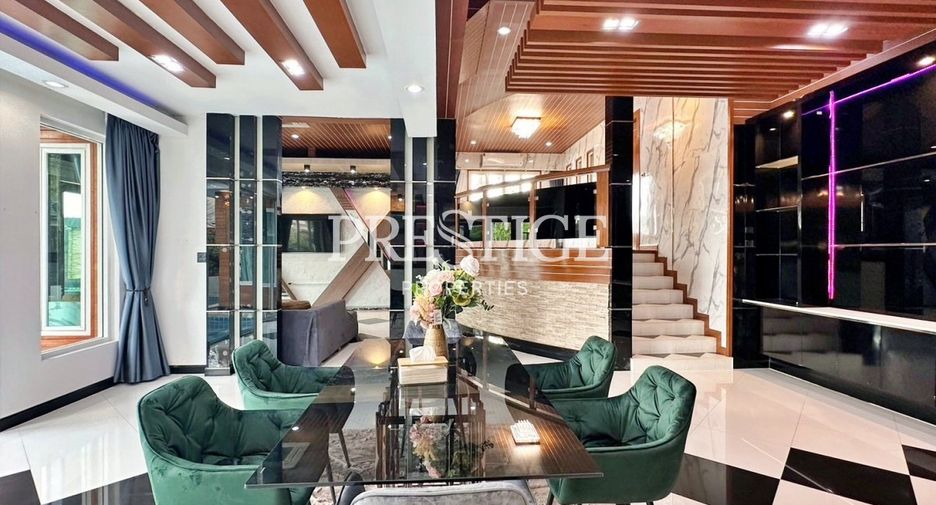 For sale 4 bedrooms house in Bang Lamung, Chonburi