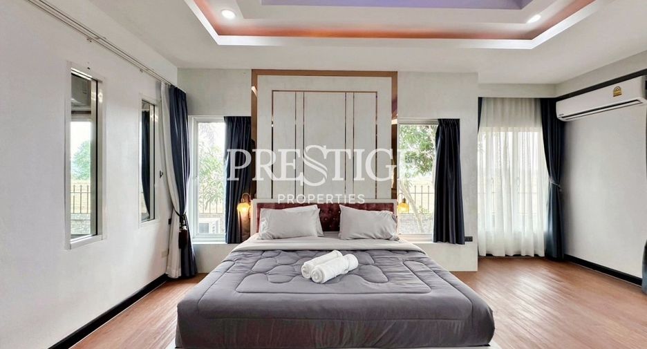 For sale 4 bedrooms house in Bang Lamung, Chonburi