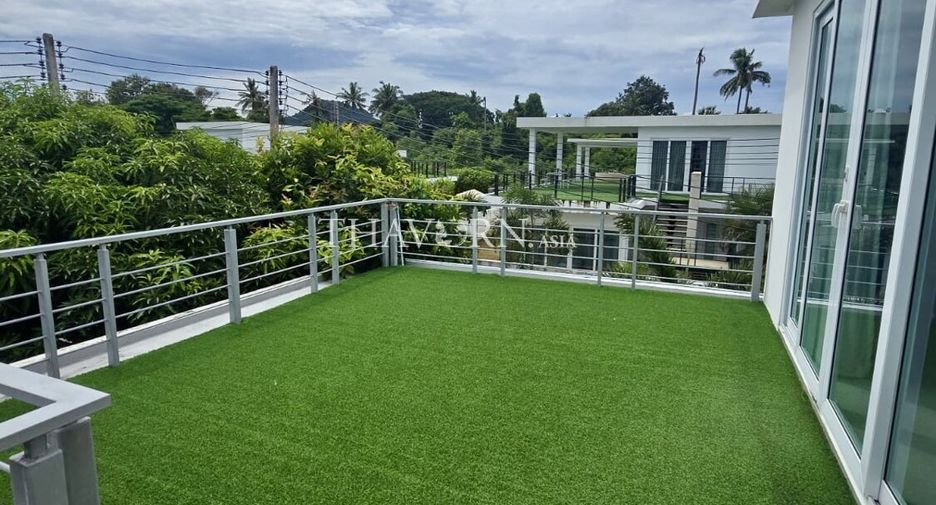 For sale 4 bed house in Sattahip, Chonburi