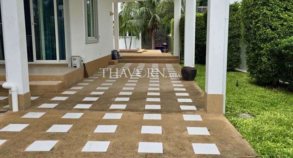 For sale 4 bed house in Sattahip, Chonburi