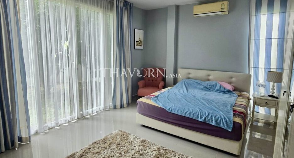 For sale 4 bed house in Sattahip, Chonburi