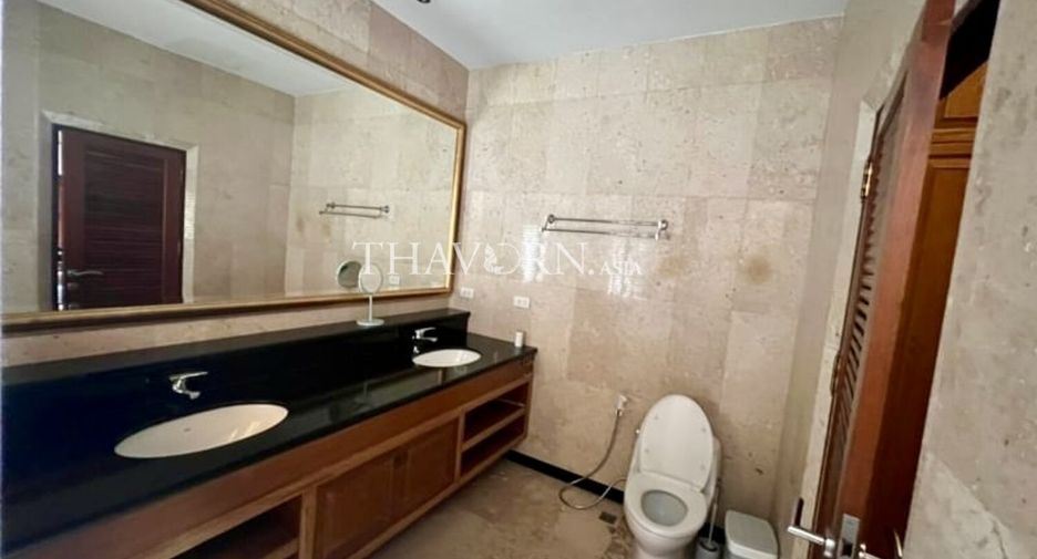 Продажа 2 спальни дом в Саттахип, Чонбури