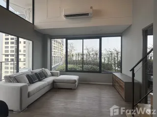 For rent 3 bed condo in Huai Khwang, Bangkok