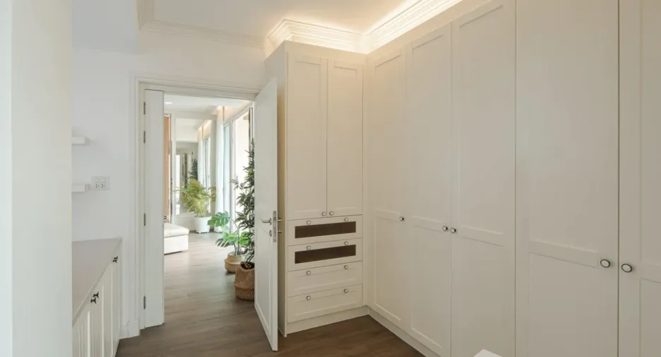 For rent 4 Beds condo in Khlong Toei, Bangkok