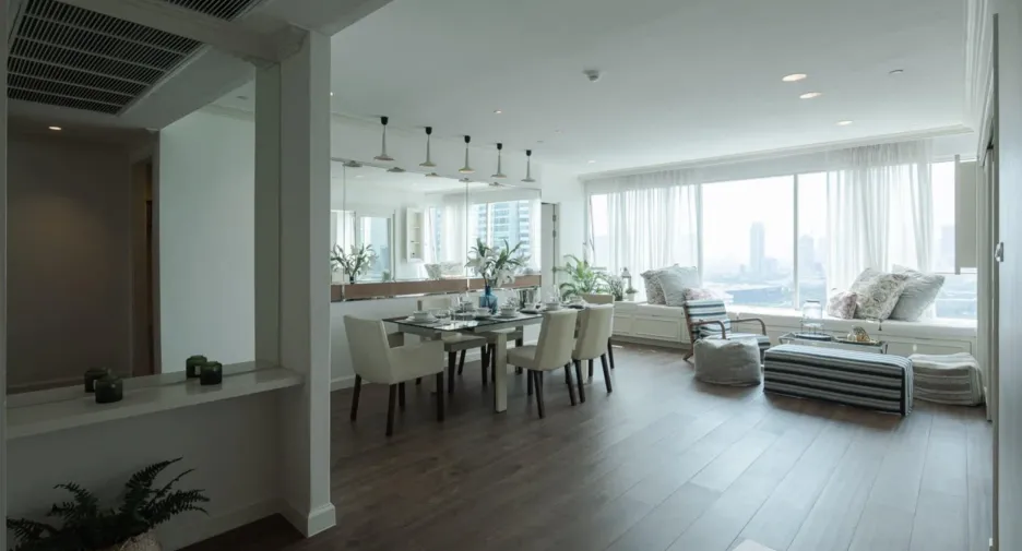 For rent 4 Beds condo in Khlong Toei, Bangkok