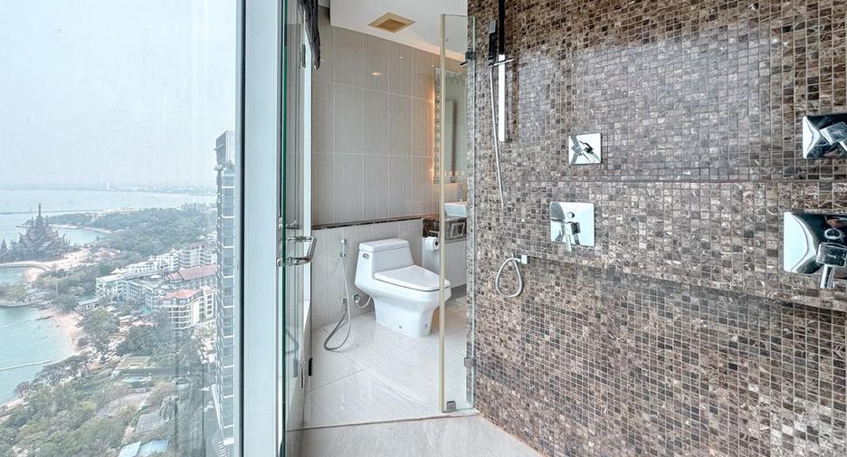 For sale 2 bedrooms condo in North Pattaya, Pattaya