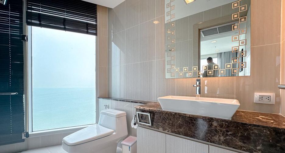 For sale 2 bedrooms condo in North Pattaya, Pattaya
