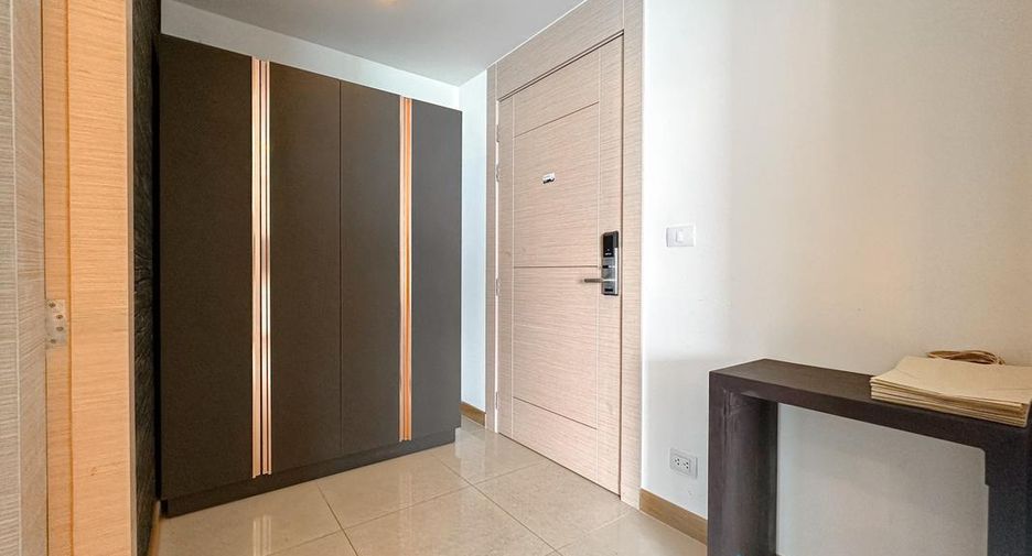 For sale 2 bedrooms condo in North Pattaya, Pattaya